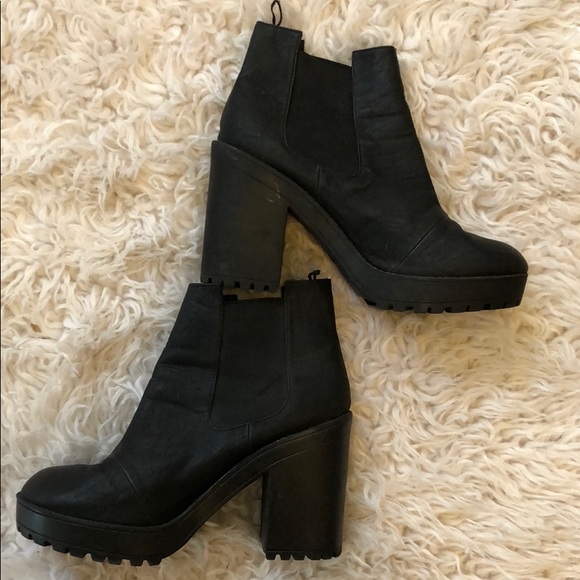 Divided Shoes - Black Heel Ankle Booties